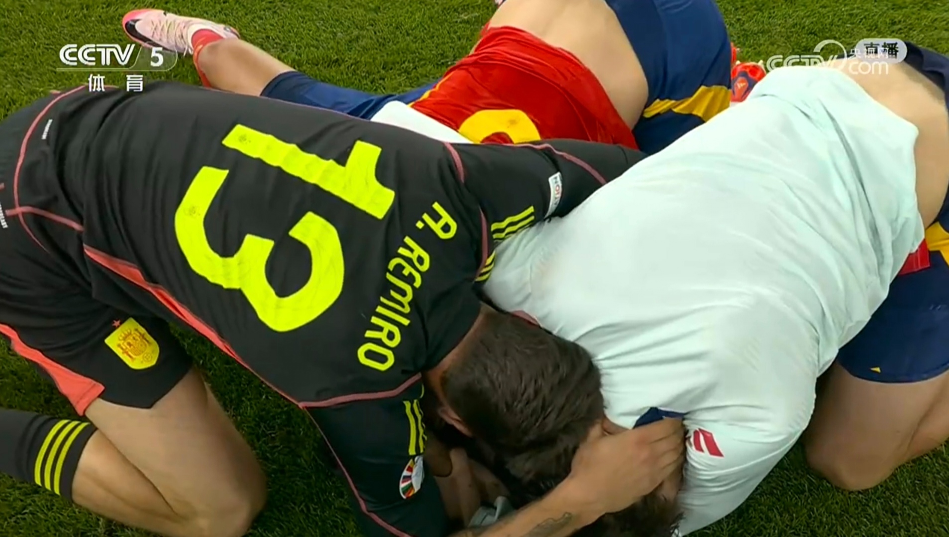 包含塞维利亚碾压英格兰,萨拉赫点燃赛场的词条 包含塞维利亚碾压英格兰,萨拉赫点燃赛场的词条