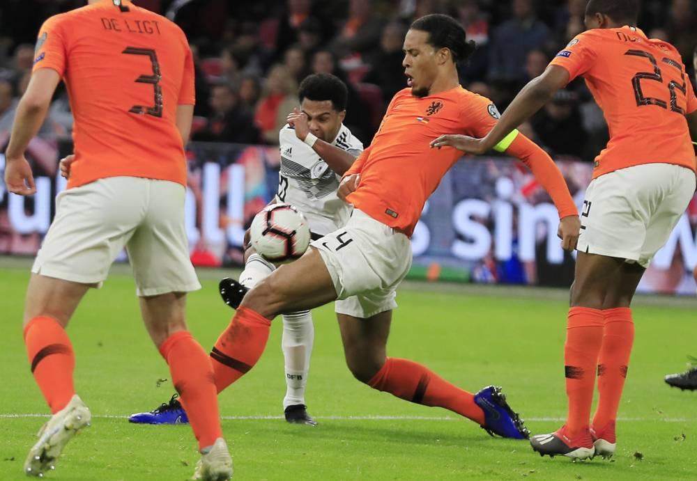 智利翻盘荷兰,基米希惊艳四座 智利翻盘荷兰,基米希惊艳四座