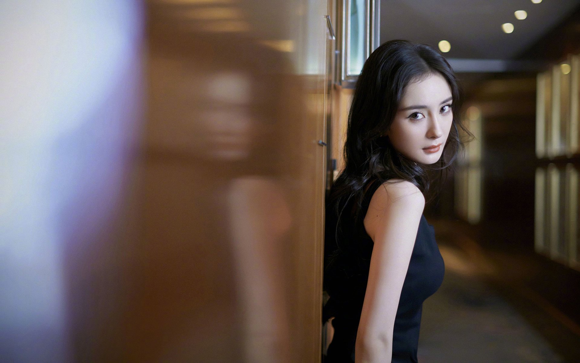 新王踏骨而行,爱德华兹冻结四巨头之夜