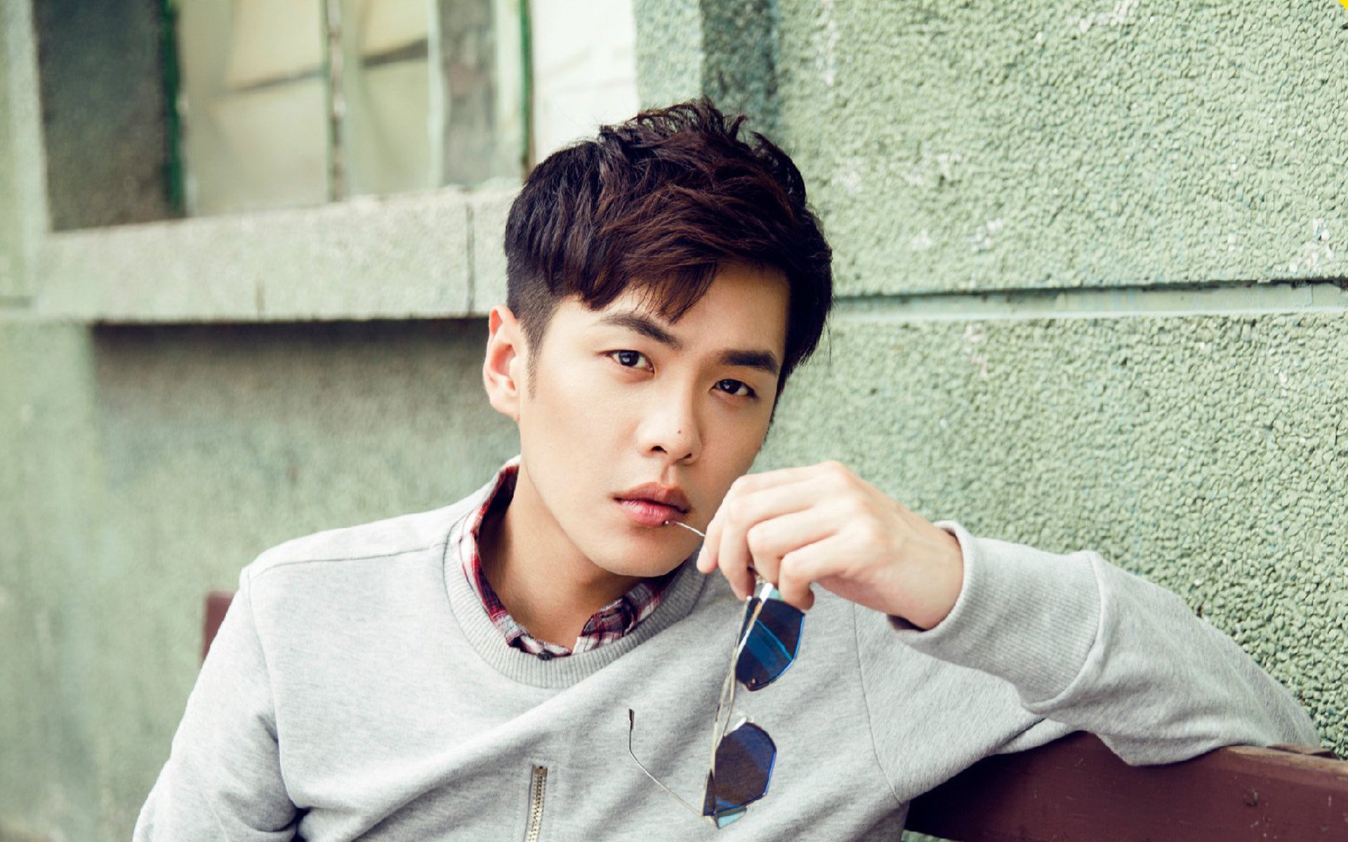 米切尔爆发狂砍50分，吉林队加时巅峰对决胜出马刺