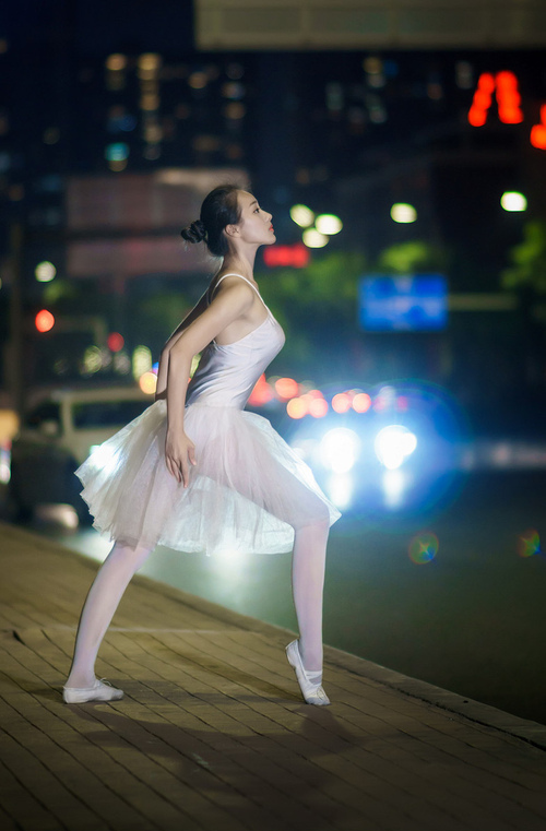 虚拟现实爆惊天冷门,NBA总决赛惊现中国球队,活塞击溃新疆